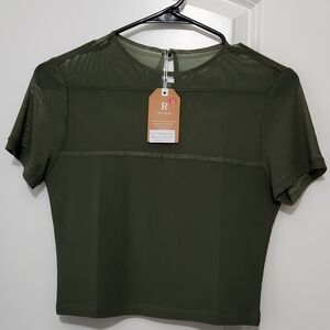 ReoRia Olive Green Crop with Fitted Style